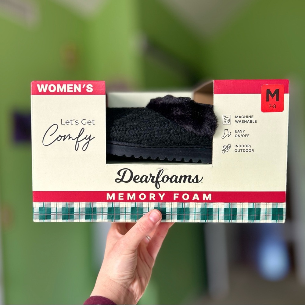 NEW Dearfoams Women's Slip On Furry Black Memory Foam Washable Slippers Size 7/8